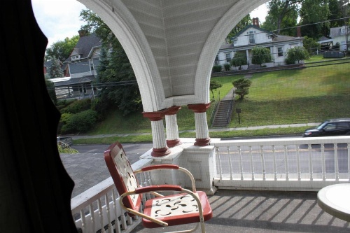 Victorian Charm Inn image 13