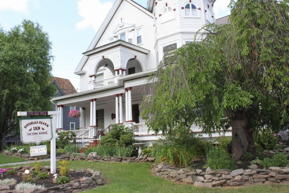 Victorian Charm Inn Image 20