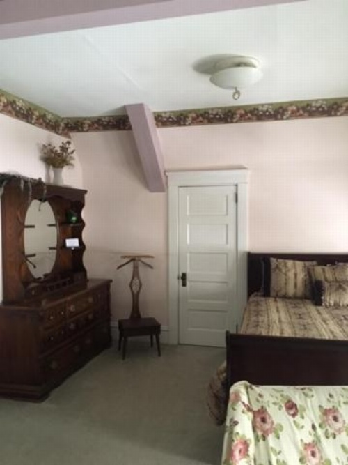 Victorian Charm Inn image 23
