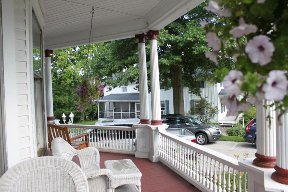 Victorian Charm Inn Image 6