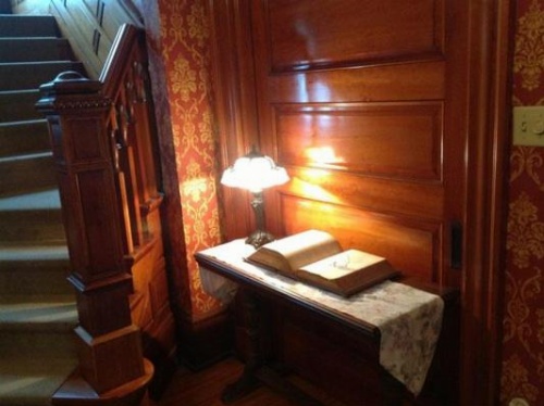 Victorian Charm Inn image 8